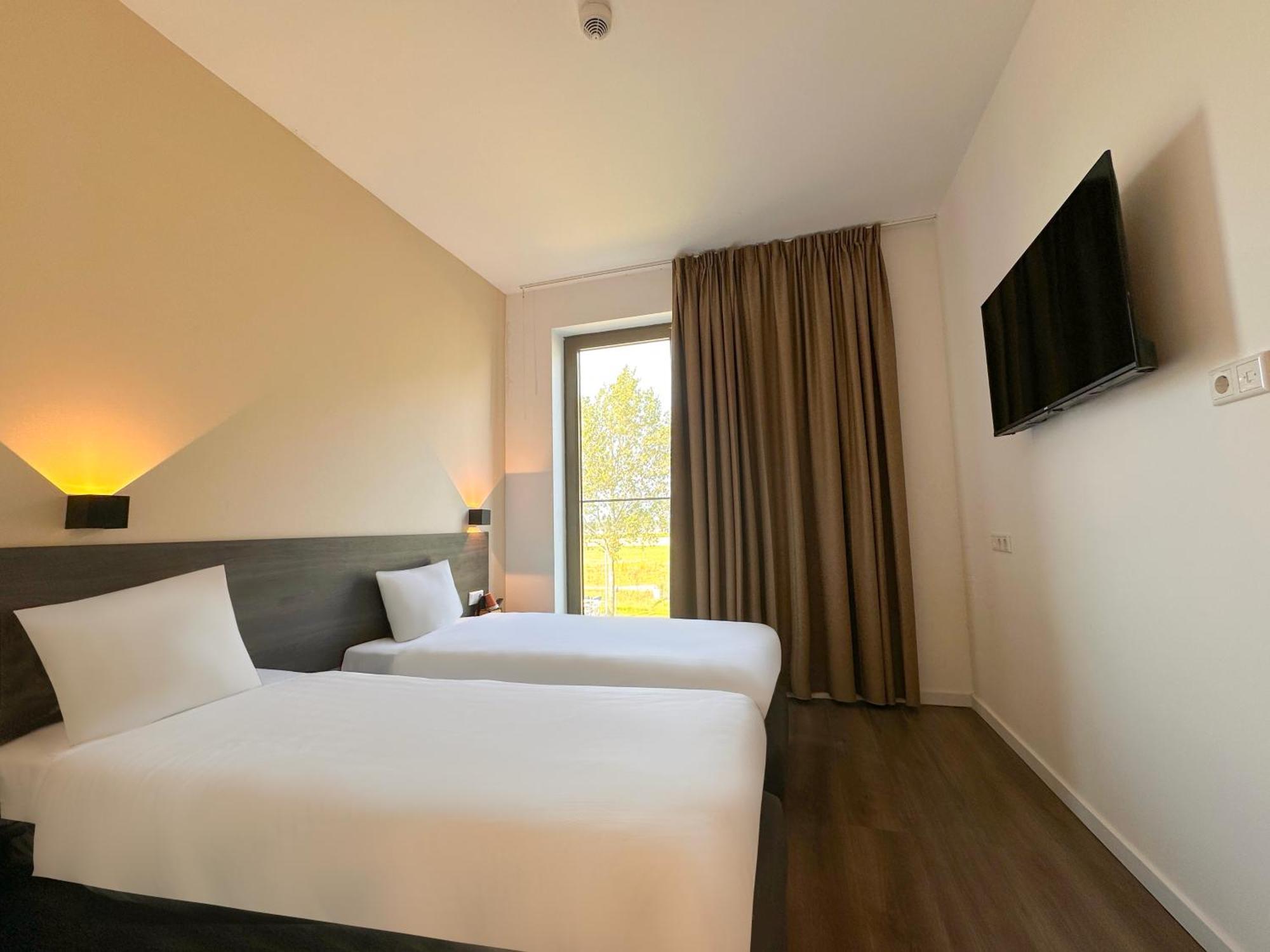 HOTELUX Amsterdam Airport Hotel Hoofddorp Buitenkant foto