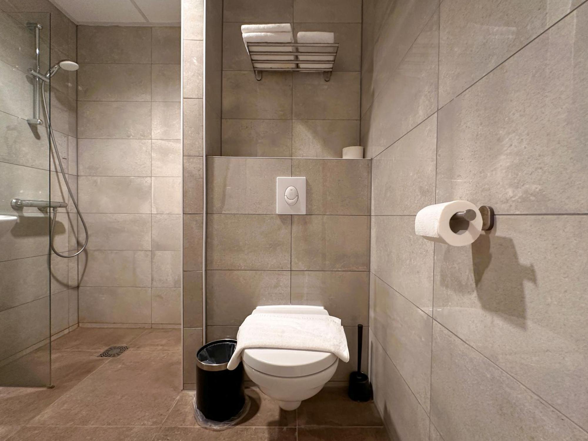 HOTELUX Amsterdam Airport Hotel Hoofddorp Buitenkant foto