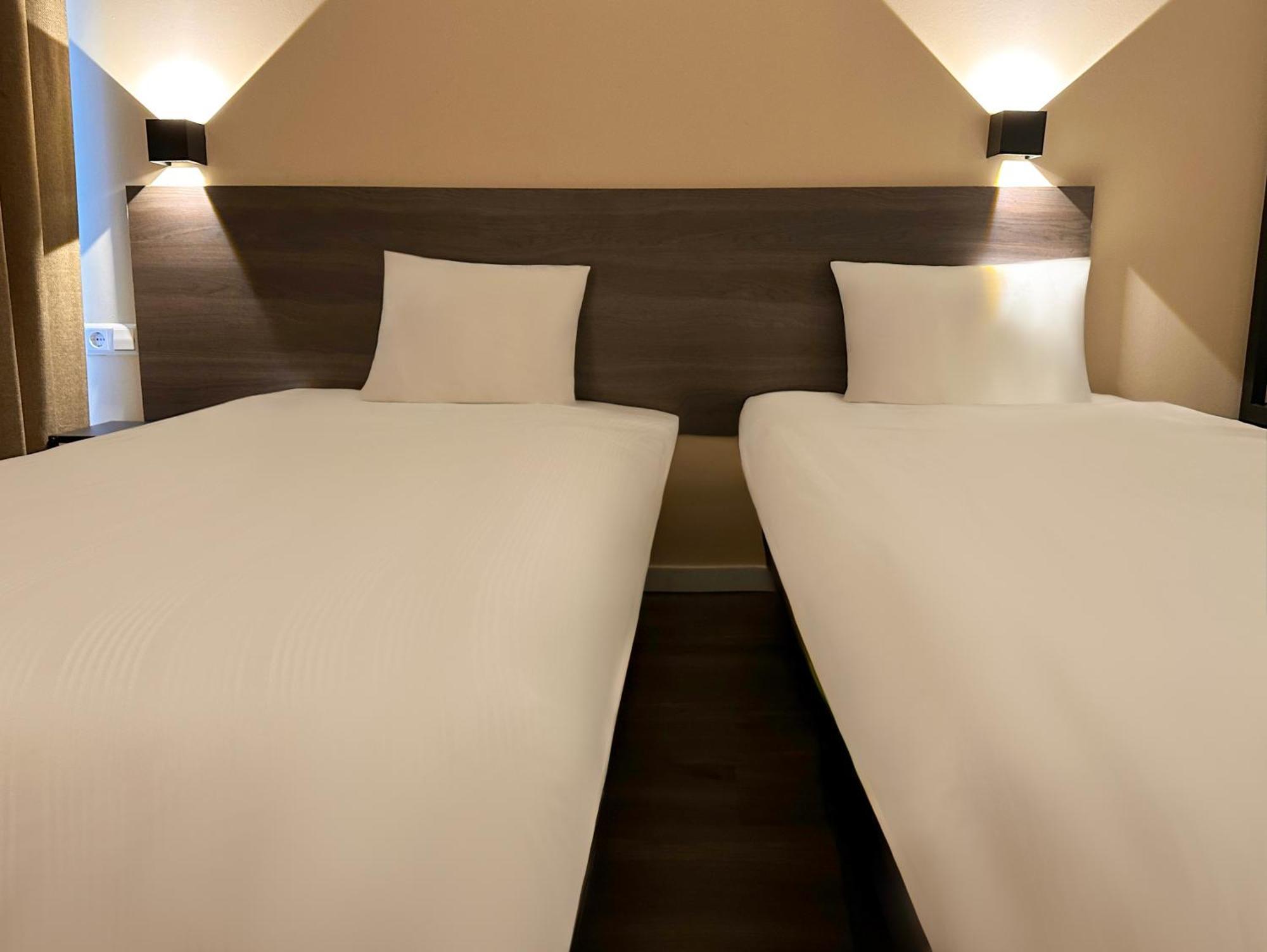 HOTELUX Amsterdam Airport Hotel Hoofddorp Buitenkant foto